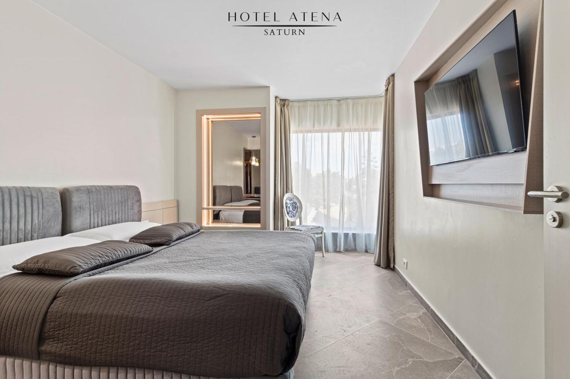 Atena*** Saturn