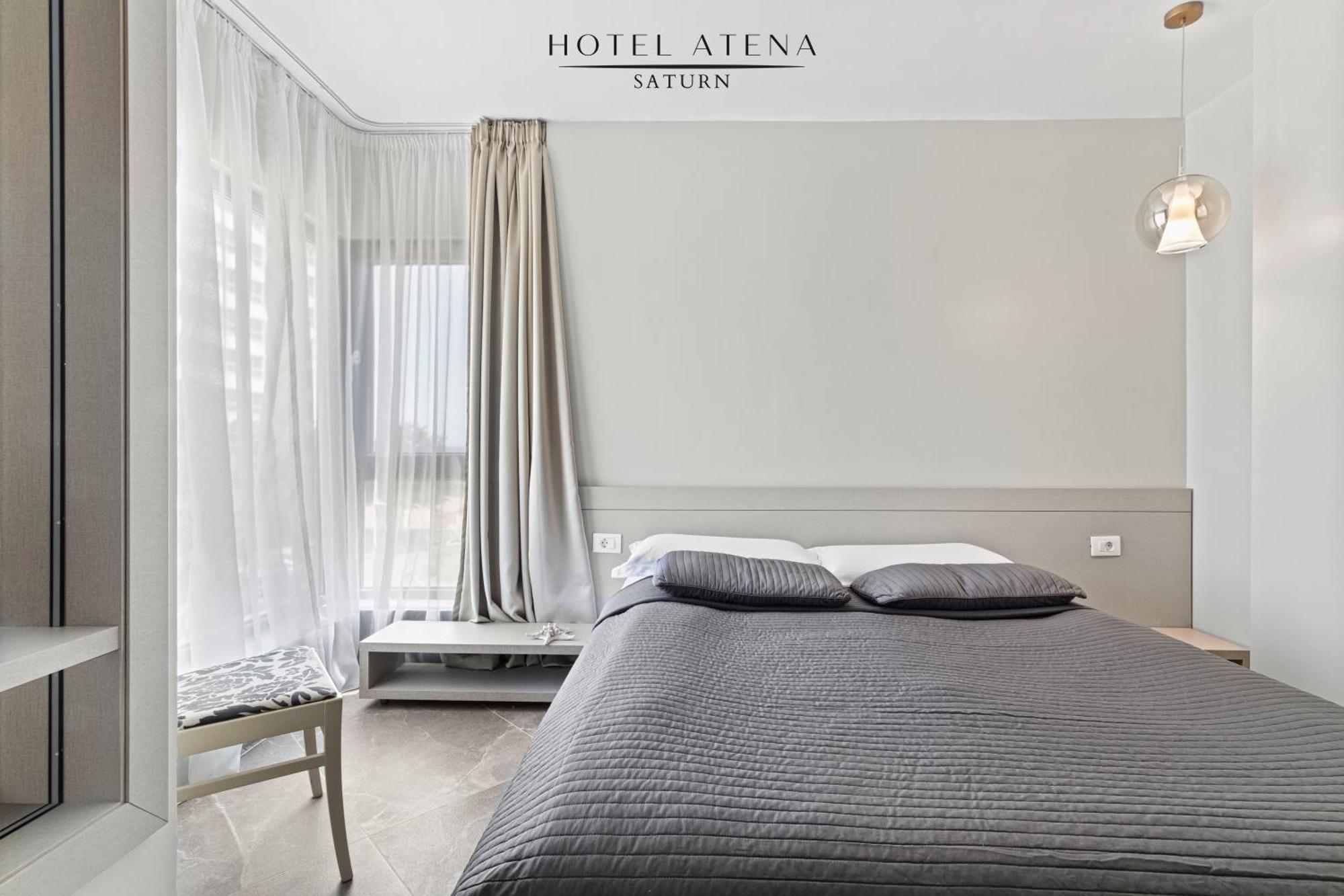 Atena*** Saturn